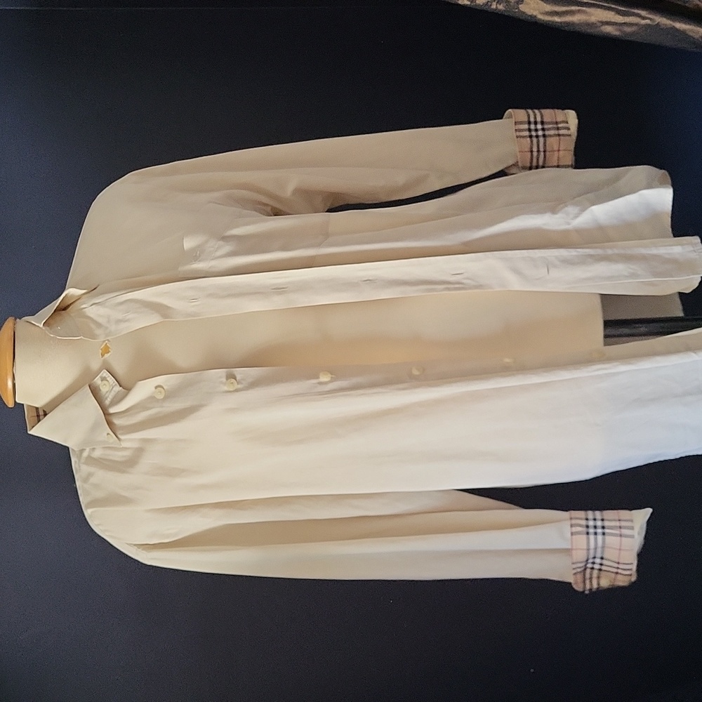 Burberry dress shirt size 38